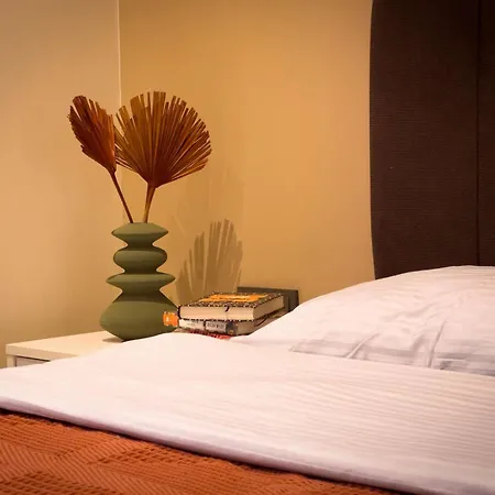 Qoople Oba Select 阿拉尼亚