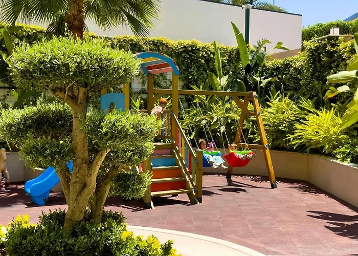 Qoople Oba Select אלאניה