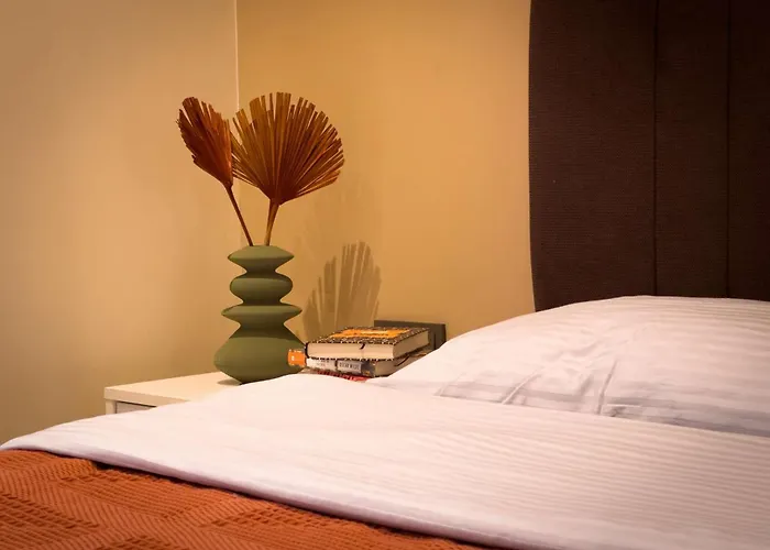 Qoople Oba Select אלאניה